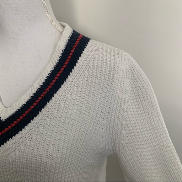Cabi Ace V-Neck Preppy Bell Sleeve White Sweater Style 5639 Size S - Picture 4 of 13